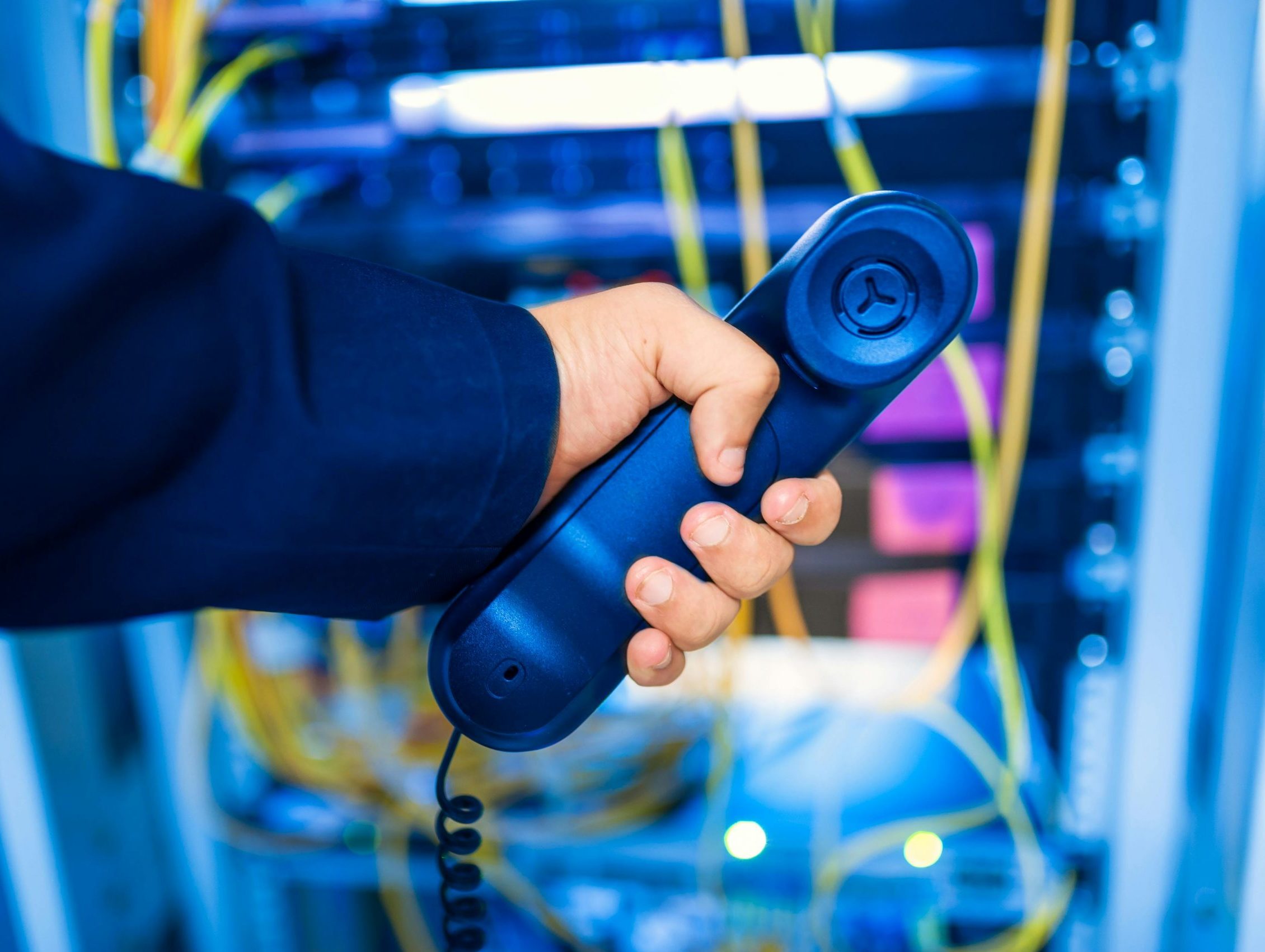 Redes de voz y datos - OneDev